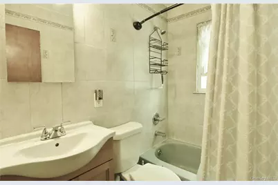 201 Bennett Avenue, Yonkers, NY 10701 - Photo 11