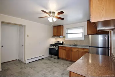 201 Bennett Avenue, Yonkers, NY 10701 - Photo 17