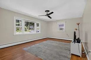 31 Leslie Rd, Newburgh, NY 12550 - Photo 7