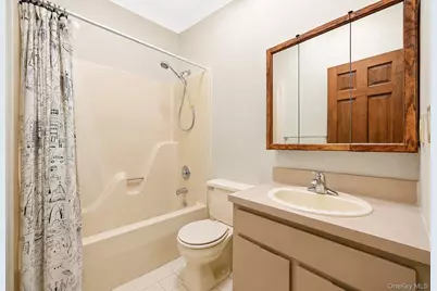36 George Street, Sayville, NY 11782 - Photo 31