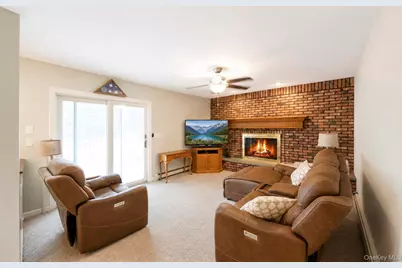 36 George Street, Sayville, NY 11782 - Photo 13