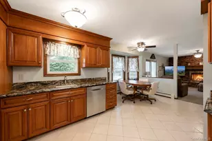 36 George St, Sayville, NY 11782 - Photo 17