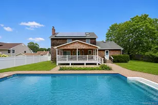 36 George St, Sayville, NY 11782 - Photo 5