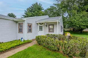 118 Knolls Dr, Stony Brook, NY 11790 - Photo 3
