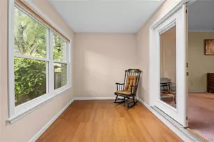 118 Knolls Dr, Stony Brook, NY 11790 - Photo 9