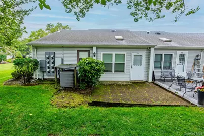 118 Knolls Drive, Stony Brook, NY 11790 - Photo 25