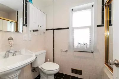 211 Beach 16th Street, Far Rockaway, NY 11691 - Photo 9
