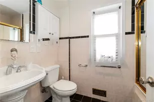 2-11 Beach 16th St, Far Rockaway, NY 11691 - Photo 9