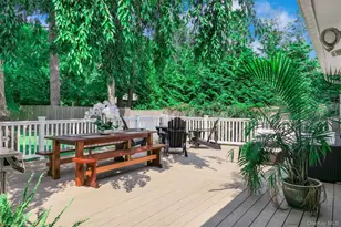 353 S Country Rd, Brookhaven, NY 11719 - Photo 33
