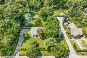 353 S Country Rd, Brookhaven, NY 11719 - Photo 5