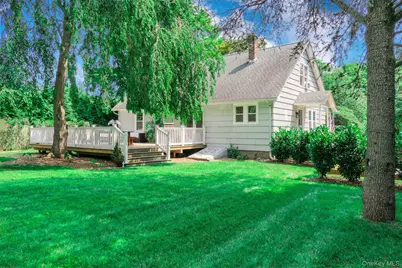 353 S Country Road, Brookhaven, NY 11719 - Photo 37