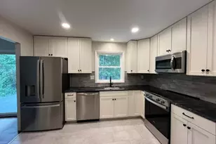 32 Hickman Dr, Hopewell Junction, NY 12533 - Photo 3
