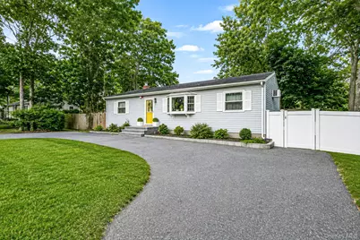 3 Newcomb Trail, Ridge, NY 11961 - Photo 3