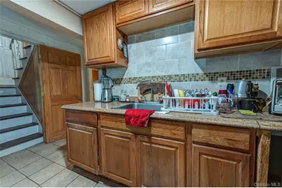 40 Rockland Avenue, West Babylon, NY 11704 - Photo 17