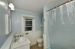 87 Olive St, Huntington Station, NY 11746 - Photo 11