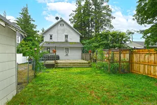 87 Olive St, Huntington Station, NY 11746 - Photo 13