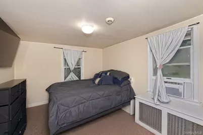 87 Olive Street, Huntington Station, NY 11746 - Photo 9