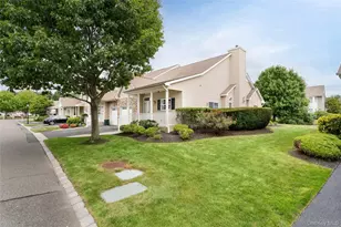 7 Pond Cir, Mount Sinai, NY 11766 - Photo 3