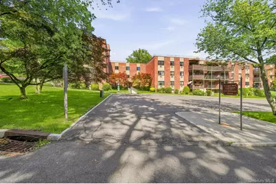115 Dehaven Drive #305, Yonkers, NY 10703 - Photo 3