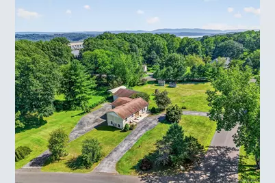 35 Hillside Drive, Marlboro, NY 12542 - Photo 3