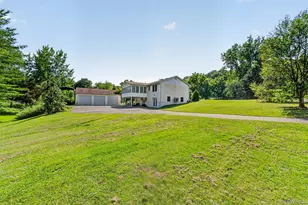 35 Hillside Dr, Marlboro, NY 12542 - Photo 41