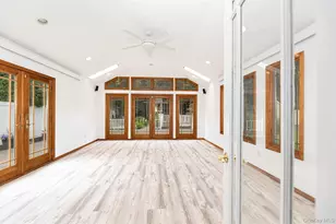24 Gainsborough Rd, Holbrook, NY 11741 - Photo 9