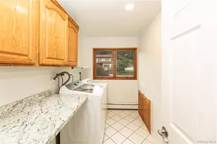 24 Gainsborough Rd, Holbrook, NY 11741 - Photo 17