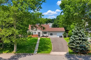 23 Riviera Dr, Smithtown, NY 11787 - Photo 21