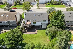2917 Len Dr, Bellmore, NY 11710 - Photo 3