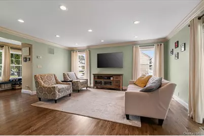 23 Cambridge Avenue, Bethpage, NY 11714 - Photo 5