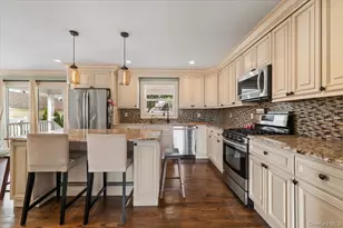 23 Cambridge Ave, Bethpage, NY 11714 - Photo 13