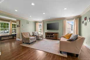23 Cambridge Ave, Bethpage, NY 11714 - Photo 7