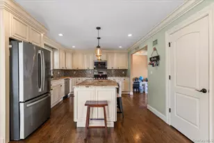 23 Cambridge Ave, Bethpage, NY 11714 - Photo 15
