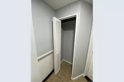 16 Frank Avenue #Studio, Farmingdale, NY 11735 - Photo 7