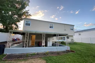 16 Frank Ave, Farmingdale, NY 11735 - Photo 13