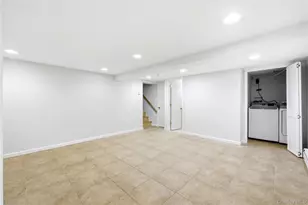 14 Oak Dr, Plainview, NY 11803 - Photo 27