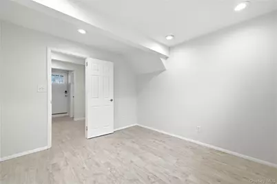 14 Oak Drive, Plainview, NY 11803 - Photo 23