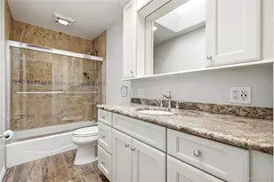 14 Oak Dr, Plainview, NY 11803 - Photo 21