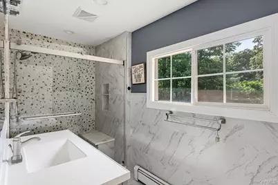 1 Whispering Court, Dix Hills, NY 11746 - Photo 17