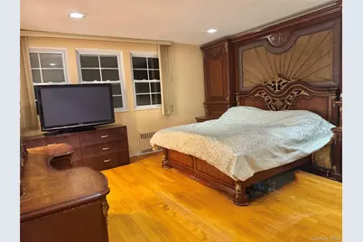 23 Wooleys Lane, Great Neck, NY 11023 - Photo 11