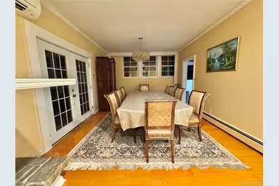 23 Wooleys Lane, Great Neck, NY 11023 - Photo 3
