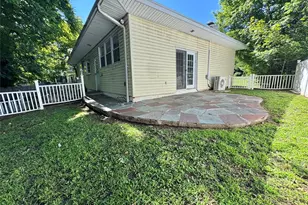 23 Wooleys Ln, Great Neck, NY 11023 - Photo 29