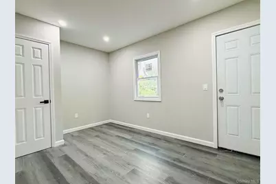 2938 Bouck Avenue, Bronx, NY 10469 - Photo 27