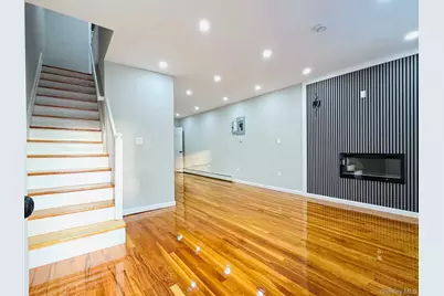 2938 Bouck Avenue, Bronx, NY 10469 - Photo 3