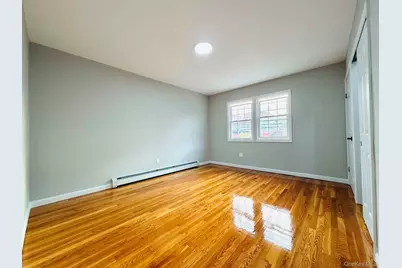 2938 Bouck Avenue, Bronx, NY 10469 - Photo 7