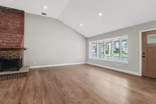 250 Lakeshore Blvd, Massapequa Park, NY 11762 - Photo 5