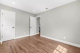250 Lakeshore Blvd, Massapequa Park, NY 11762 - Photo 11
