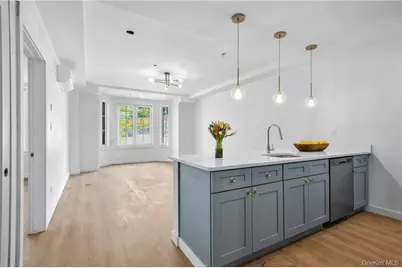 139 Fifth Avenue #4f, Pelham, NY 10803 - Photo 3