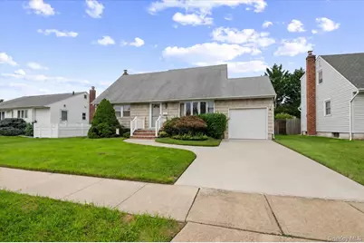 11 Hastings Lane, Hicksville, NY 11801 - Photo 1