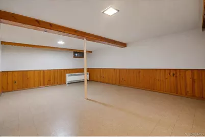 11 Hastings Lane, Hicksville, NY 11801 - Photo 19